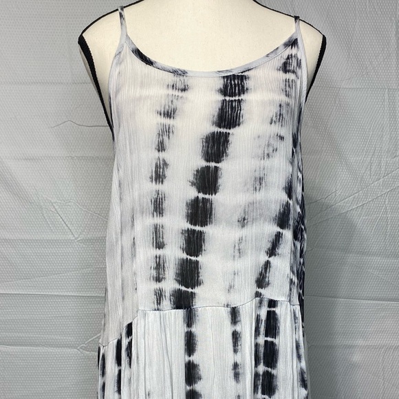 TIE-DYE DRESS - Picture 1 of 7